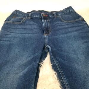 16 Regular Wrangler Authentic Denim.